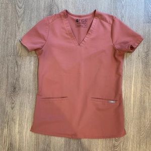 Mauve figs scrub top